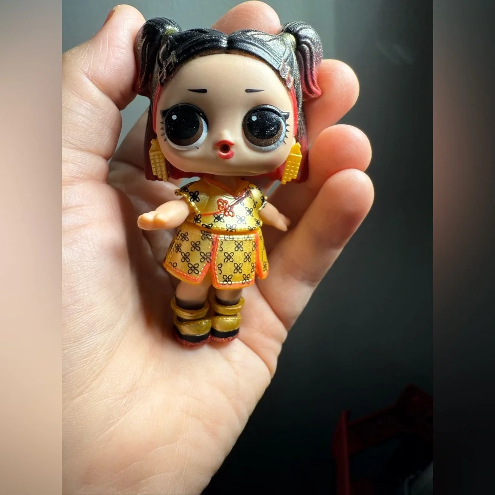 LOL‎ Surprise Doll GOLDEN BB Big Sis LUNAR NEW YEAR EXCLUSIVE Year Of The Ox Pet